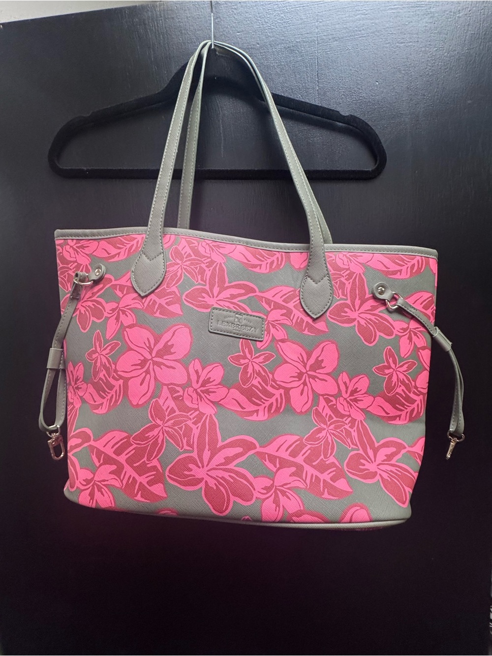 Lex Breezy Pink Floral Shoulder Tote